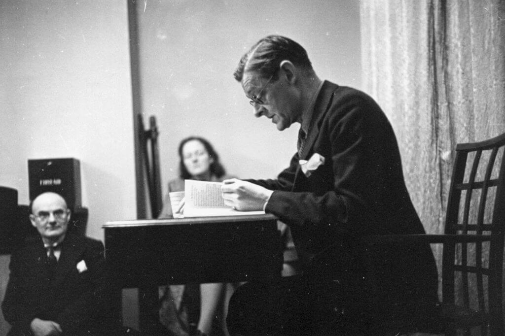 Photo of T.S. Eliot (1888 - 1965), Anglo-American poet, critic and writer, 1942. (Kurt Hutton/Picture Post/Hulton Archive via Getty Images)