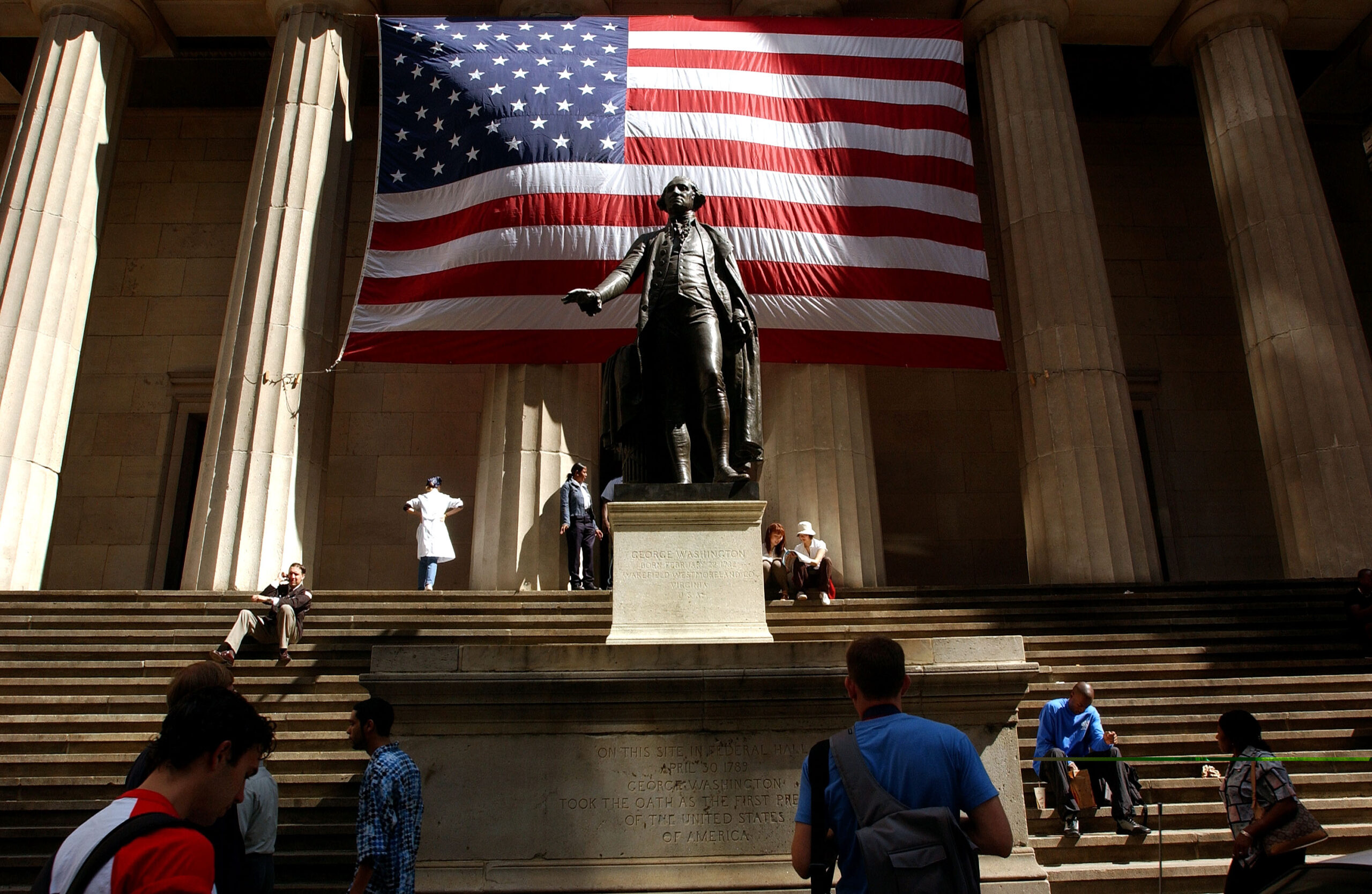 George Washington statue in front of Federal Hall in New York City, September 5, 2002 (Spencer Platt/Getty Images)