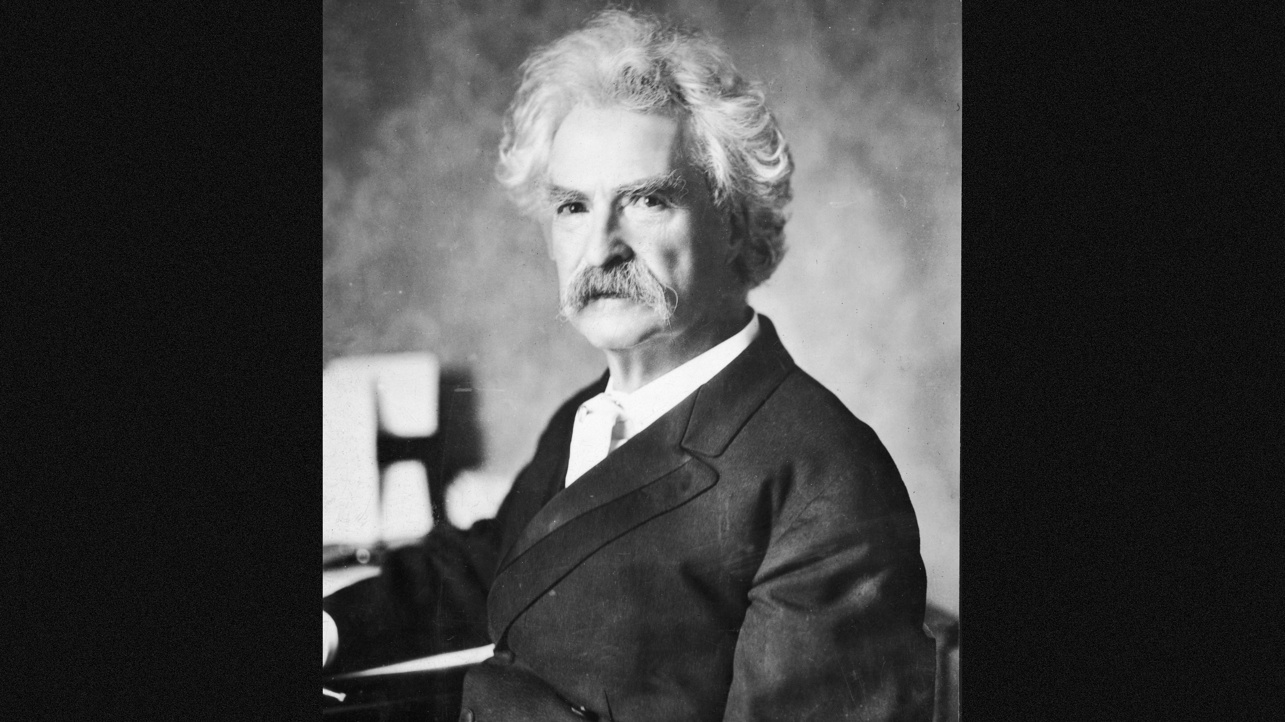Mark Twain in 1900 (Hulton Archive/Getty Images)