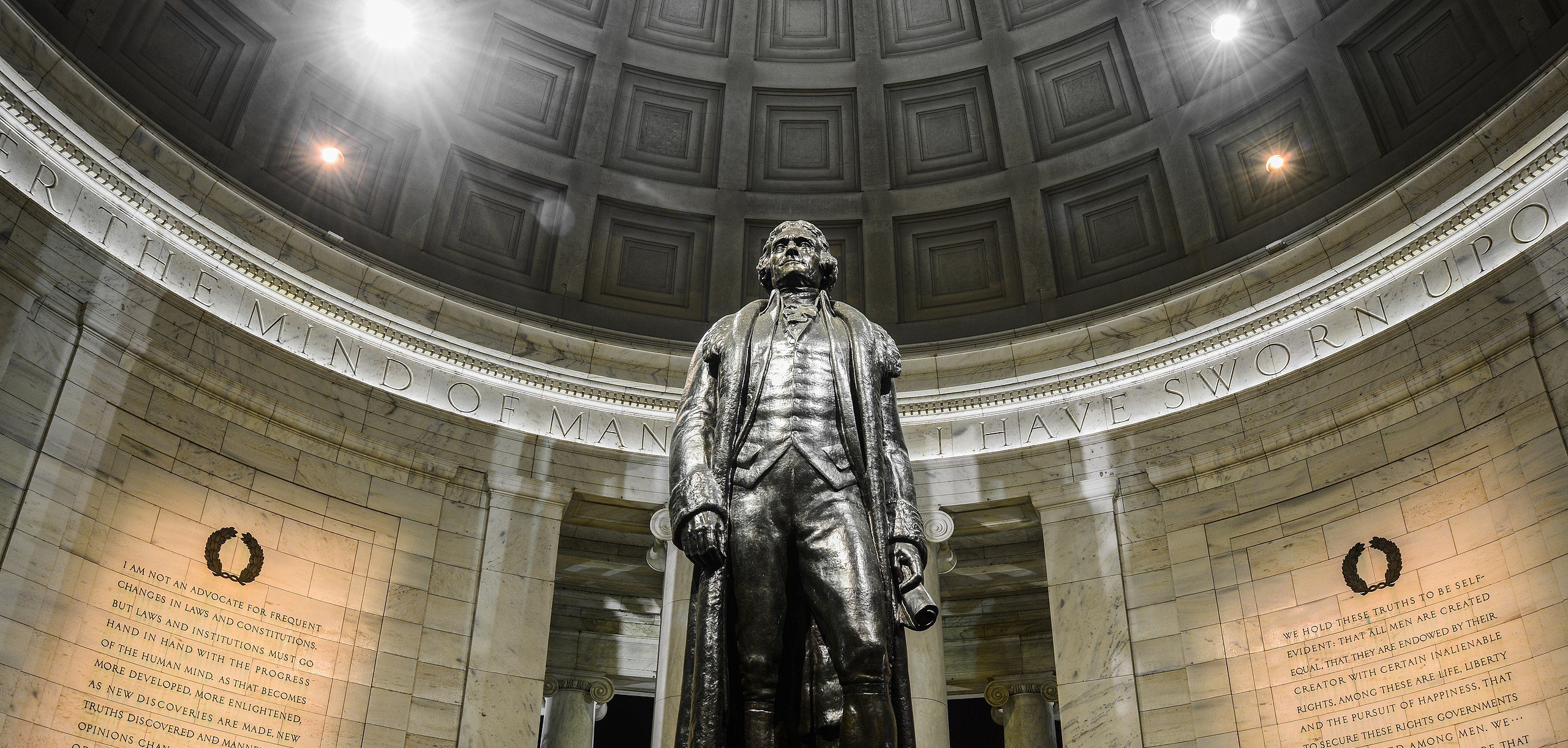 Thomas Jefferson statue, Jefferson Memorial, Washington, D.C. (Graysick / Wikimedia Commons (CC Attribution-Share Alike 4.0 International license)