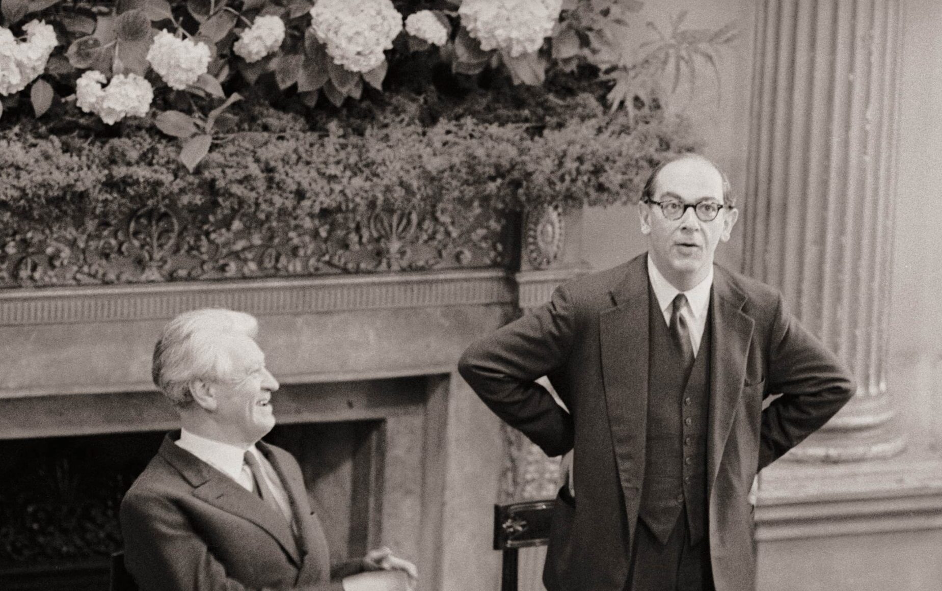 Isaiah Berlin (right) chairing a discussion at the Bath International Music Festival, June 1959 (Erich Auerbach / Stringer via Getty Images)
